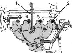 Крепление выпускного коллектора на одной стороне двигателя